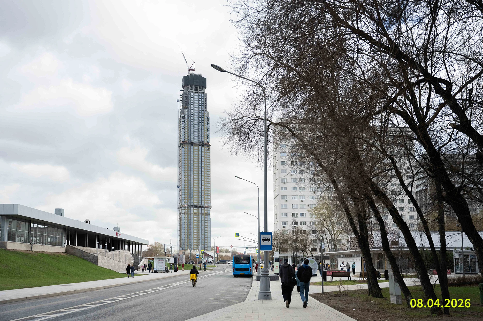 Файв Тауэрс — апрель 2026, кадр 2