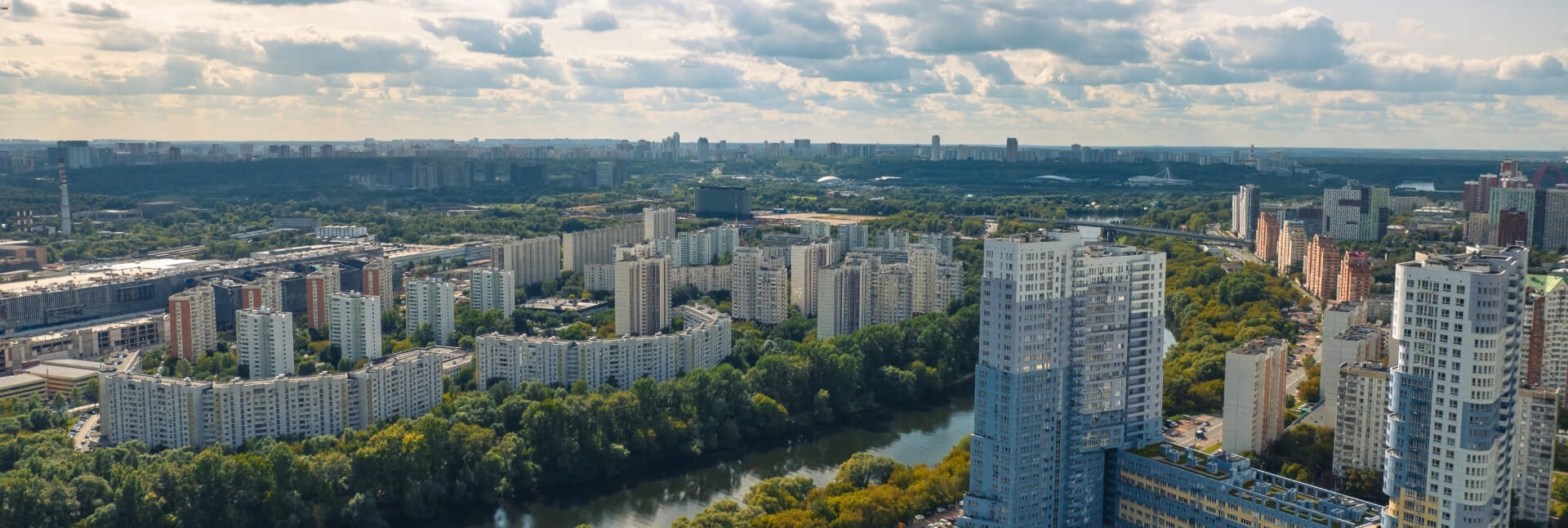 Панорама Хорошёво-Мнёвников и Москвы-реки