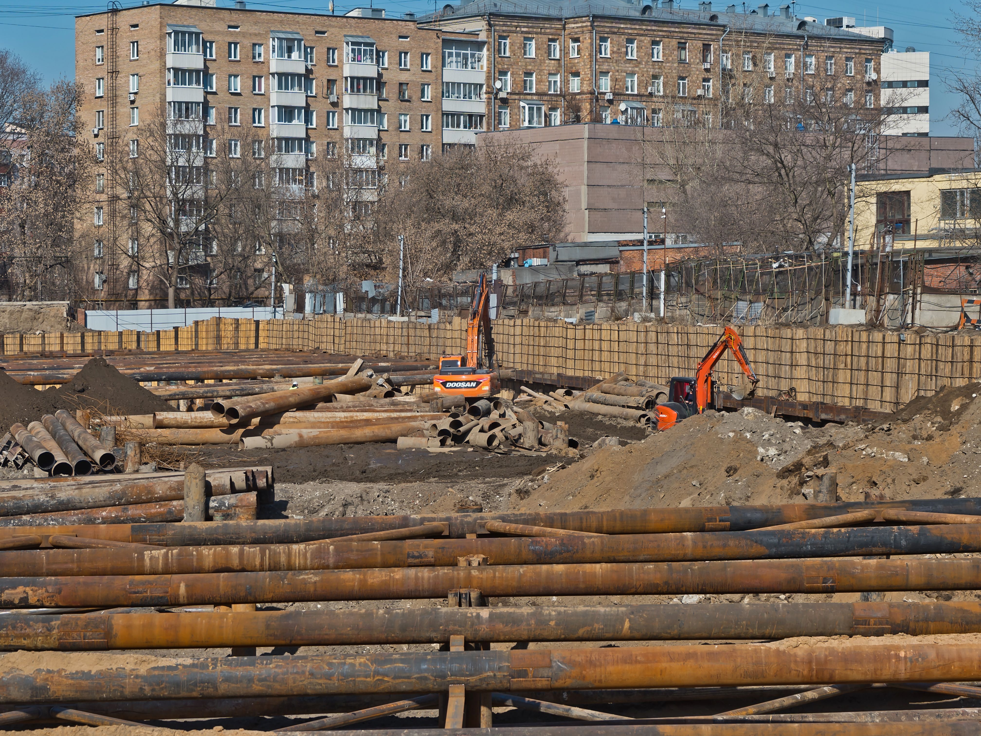 Корпус 1. Выполнено устройство распорной системы котлована · 2026-03-24