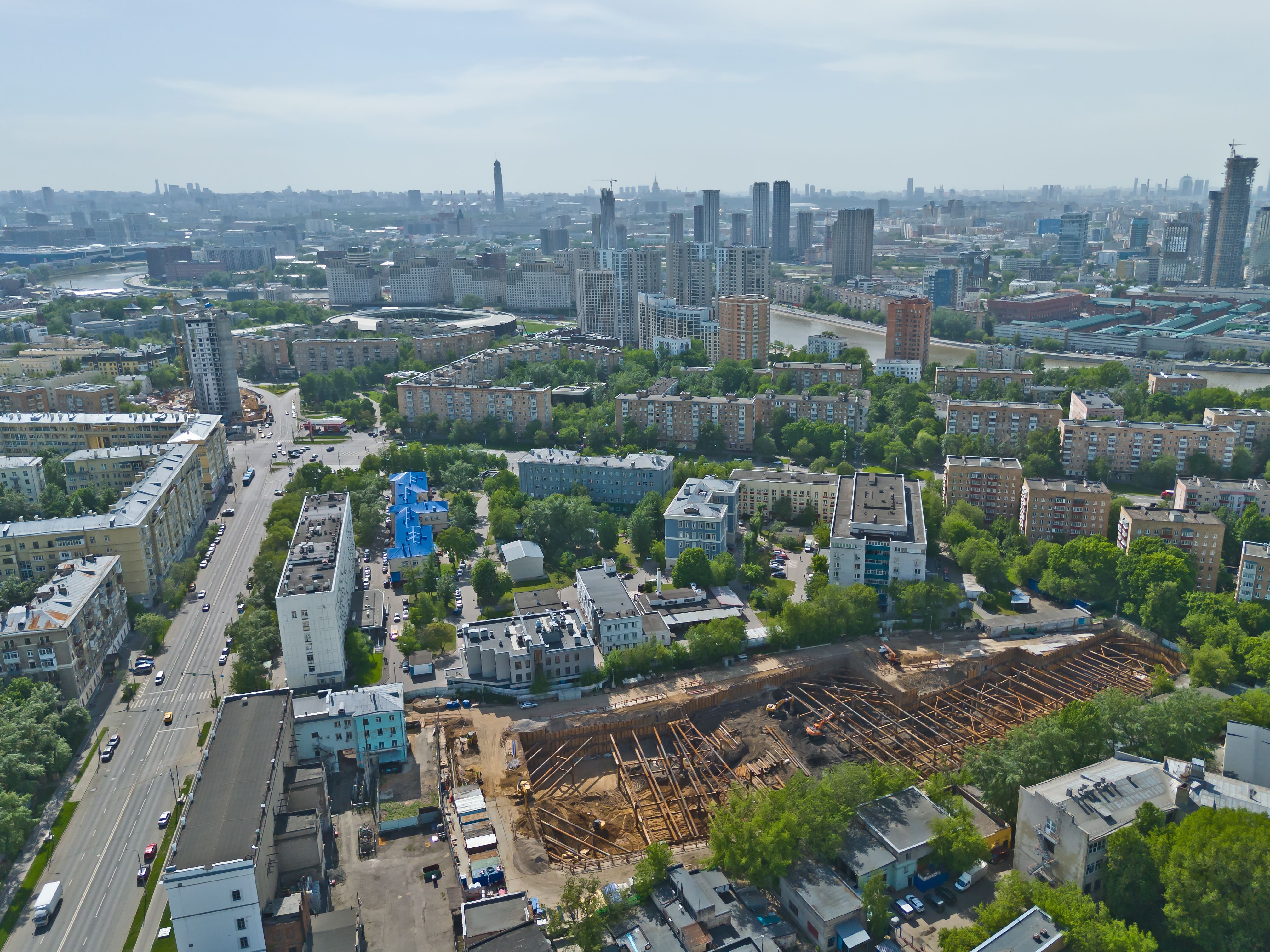 Общий вид. Устройство котлована и распорной системы · 2026-05-18
