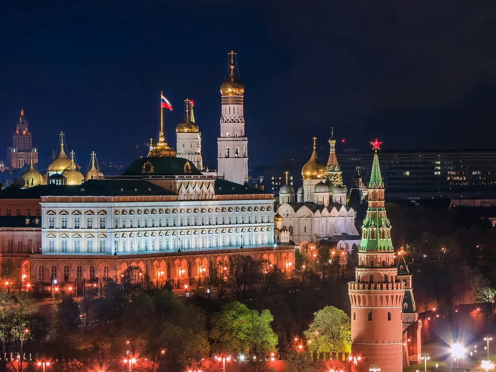 Московский Кремль — вечерний вид